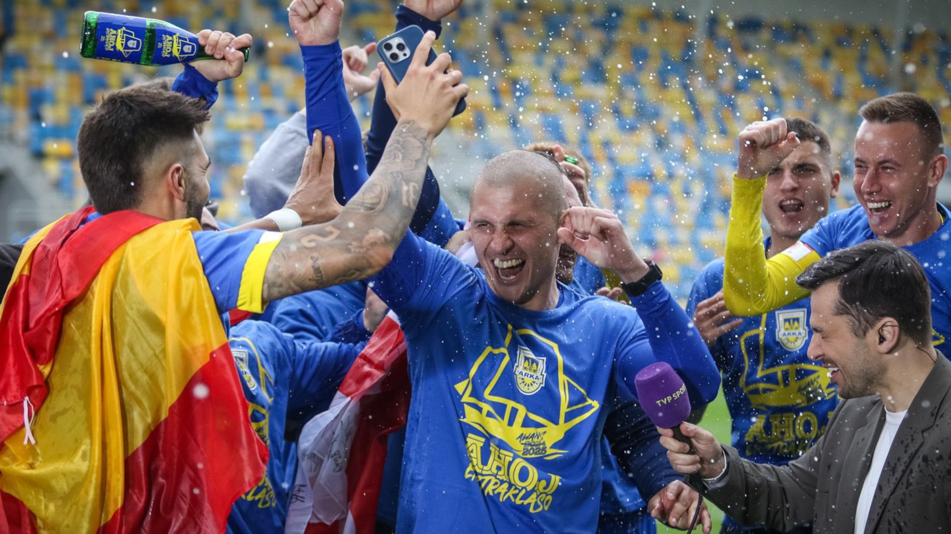 arka gdynia szwarga radosc awans