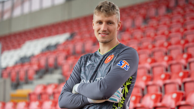 maciej kikolski widzew